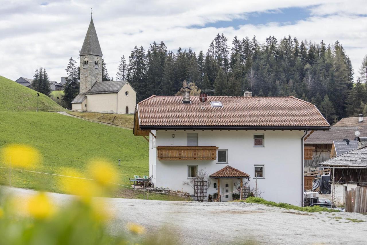 Ferienwohnung Kirchblick Gasser Terento Luaran gambar